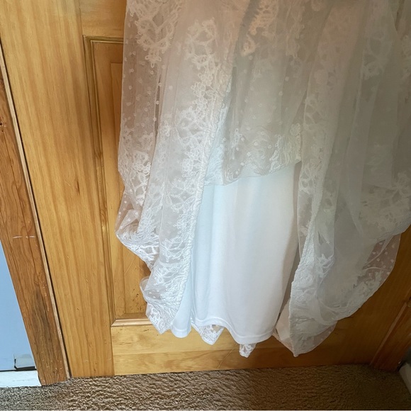 Fashion Novia White Lace Spaghetti Strap Maxi Dress - Picture 11 of 15